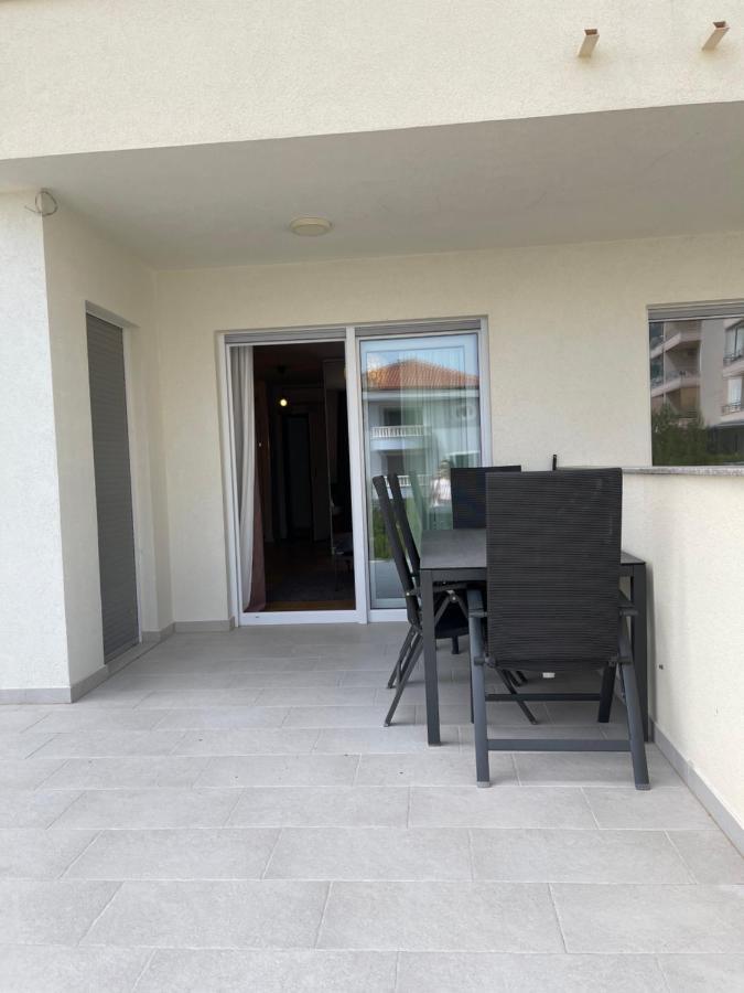 Apartment Leon Makarska Esterno foto